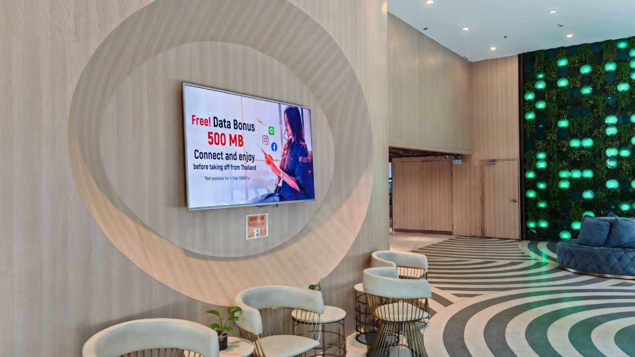 Citrus grande hotel screens dooh