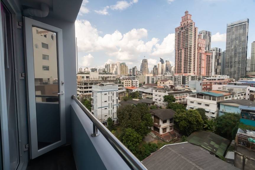 spark hotel bangkok soi 16 sukhumvit asok khlongtoei